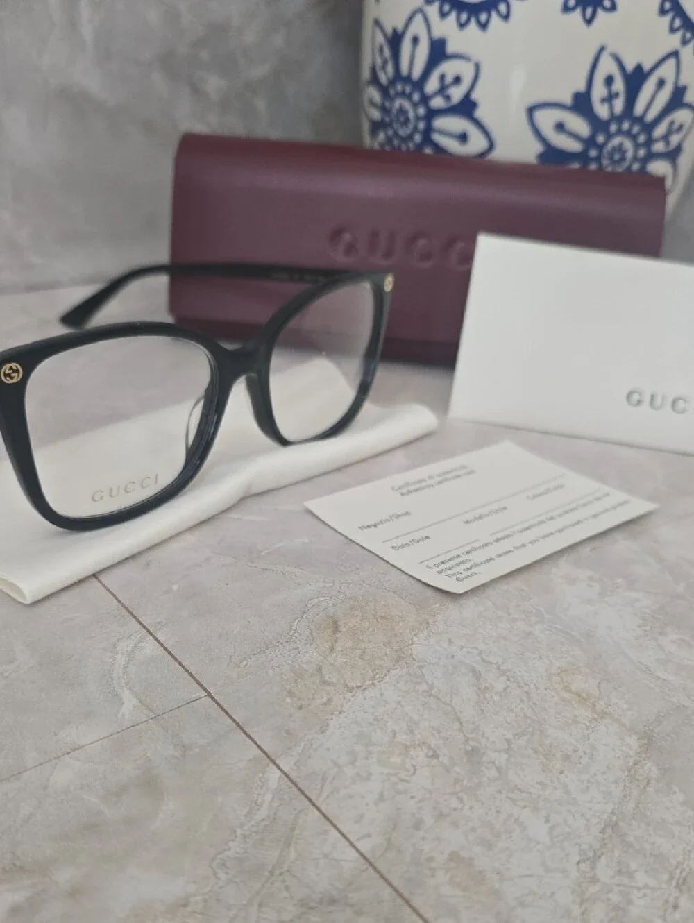 Gucci hint care 👓